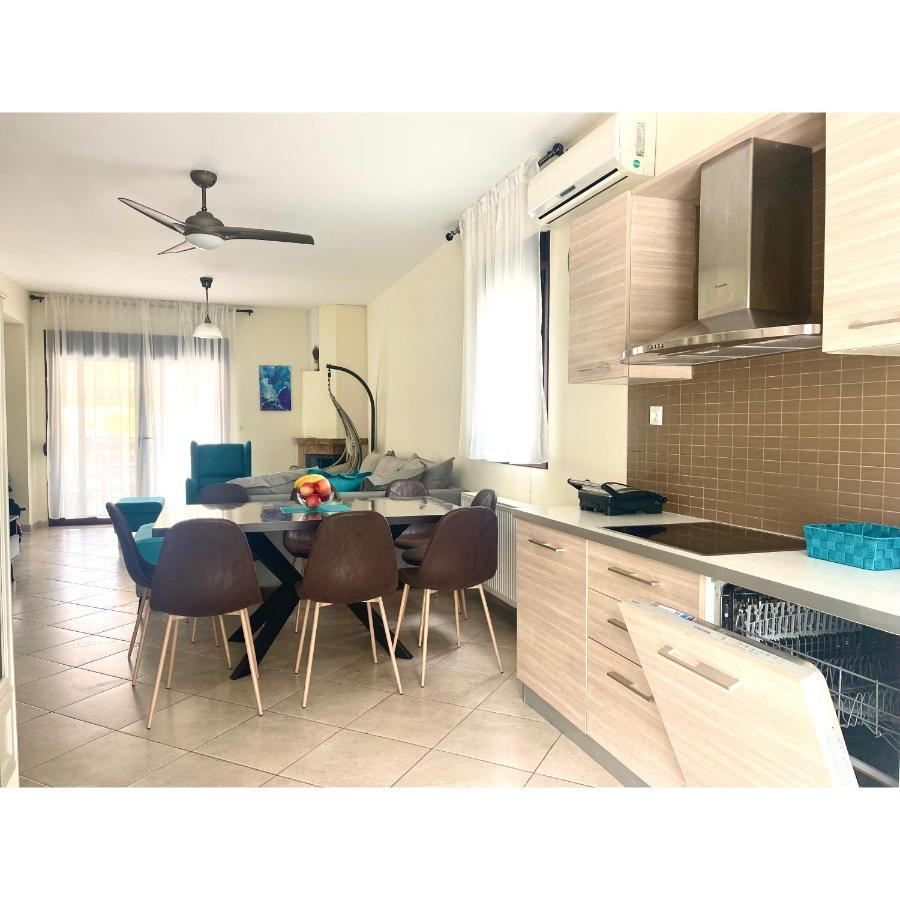 R Lux Villa Nea Kallikrateia Exteriér fotografie