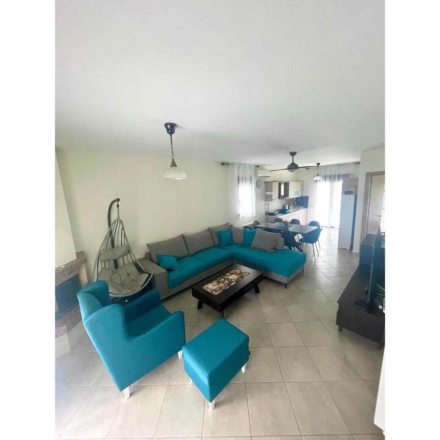 R Lux Villa Nea Kallikrateia Exteriér fotografie